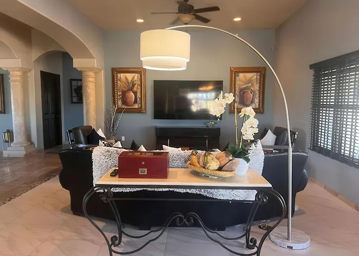 Luxe Ranch W Four Peaks Views Outdoor Fireplace Dom wakacyjny